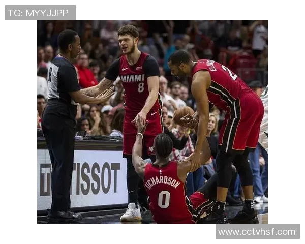 08年热火与爵士的巅峰对决回顾球星风采与精彩瞬间再现